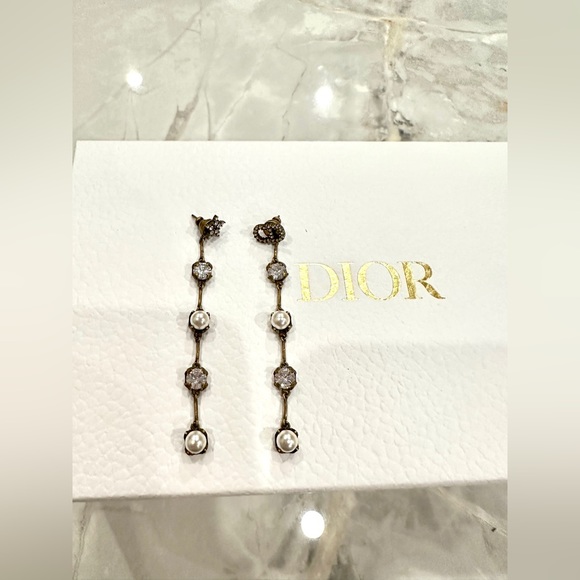 Dior Pearl and Diamond Earring - Picture 1 of 5